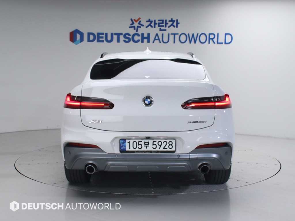 BMW X4 - Vista 4