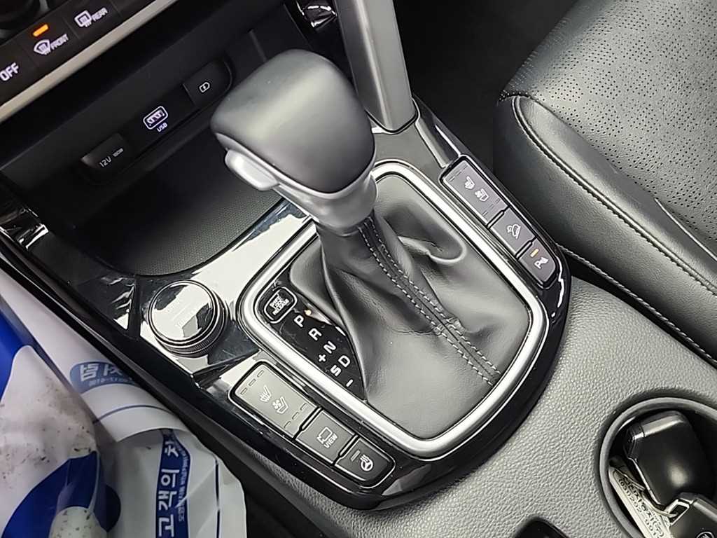 KIA Seltos - Vista 8