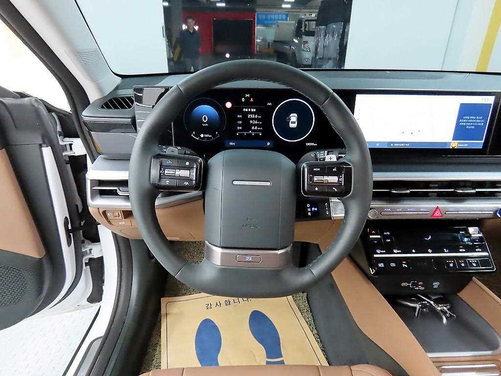 HYUNDAI Grandeur - Vista 9