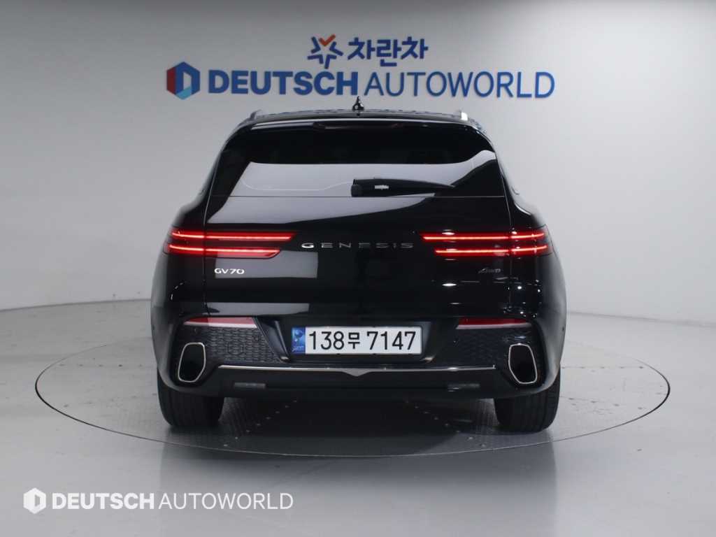 Genesis GV70 - Vista 4