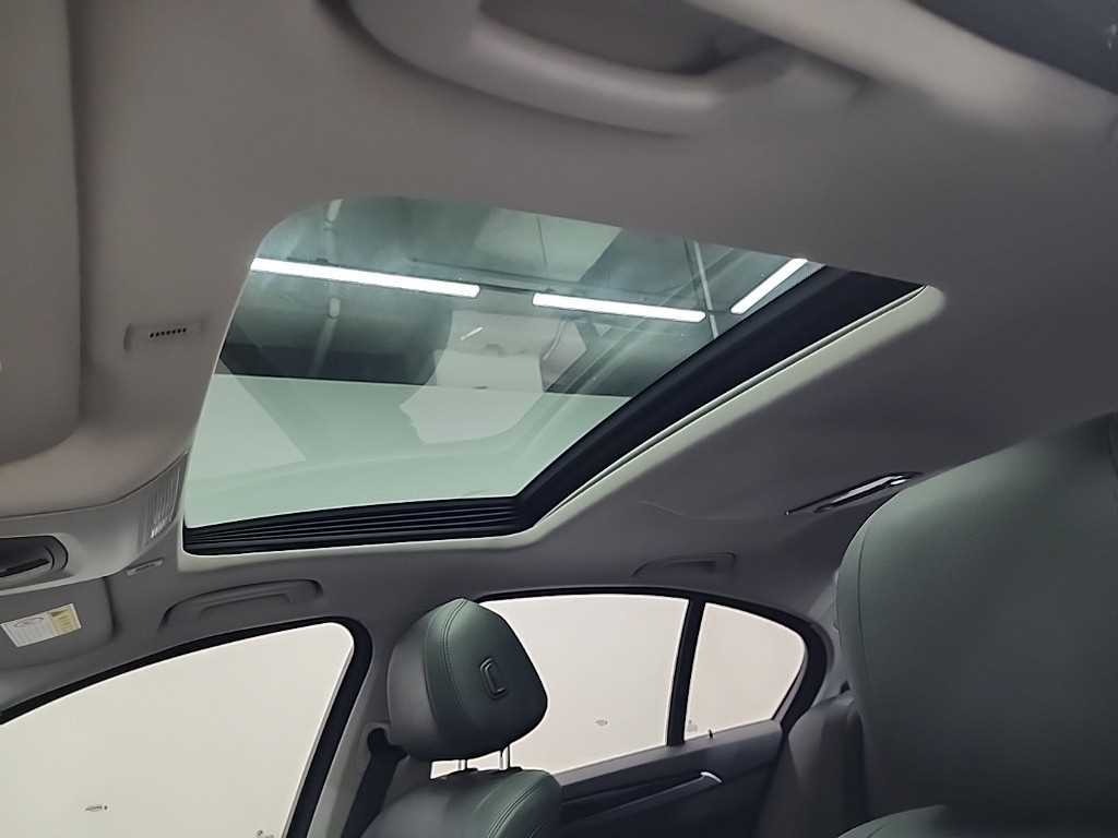 BMW 5 Series 2016 Plateado - Importación desde Corea - HF Imports Iquique - Foto 14