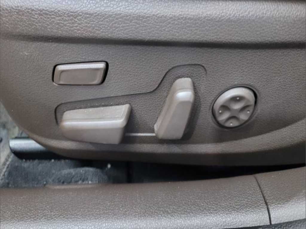 HYUNDAI Grandeur - Vista 10