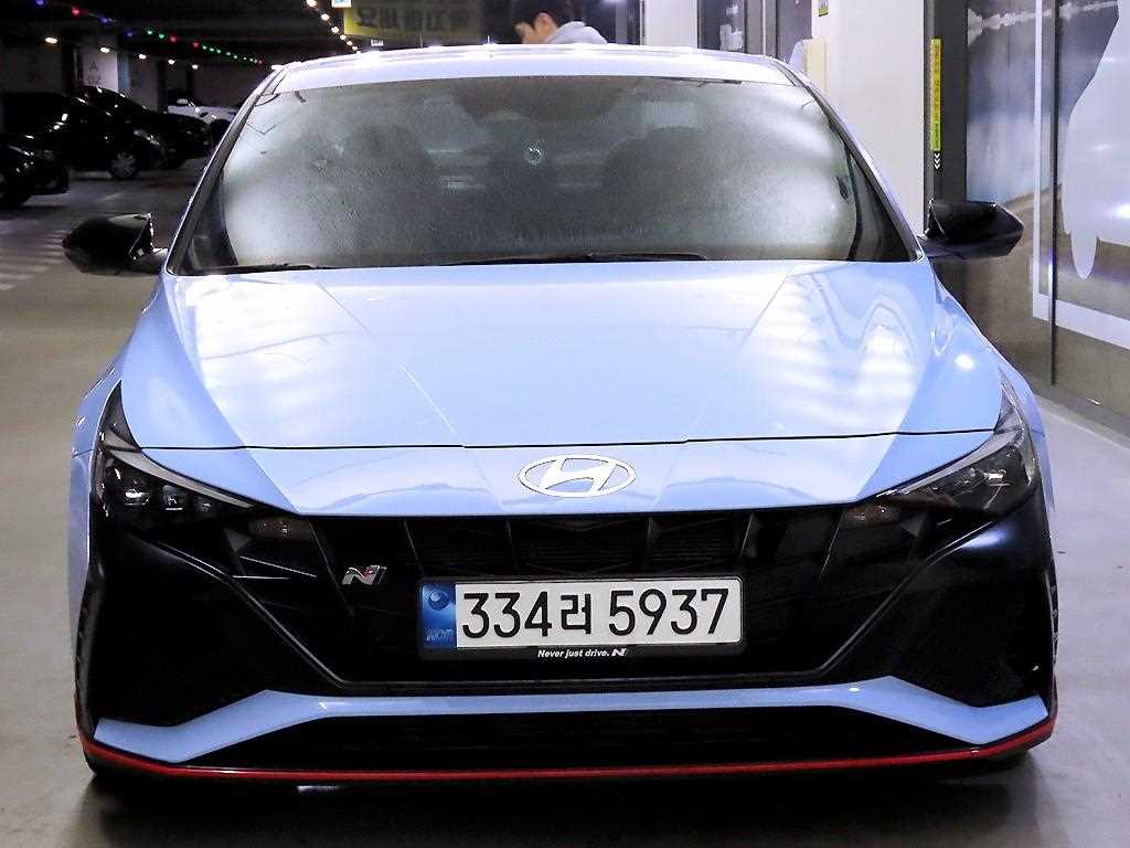 HYUNDAI Avante - Vista 2