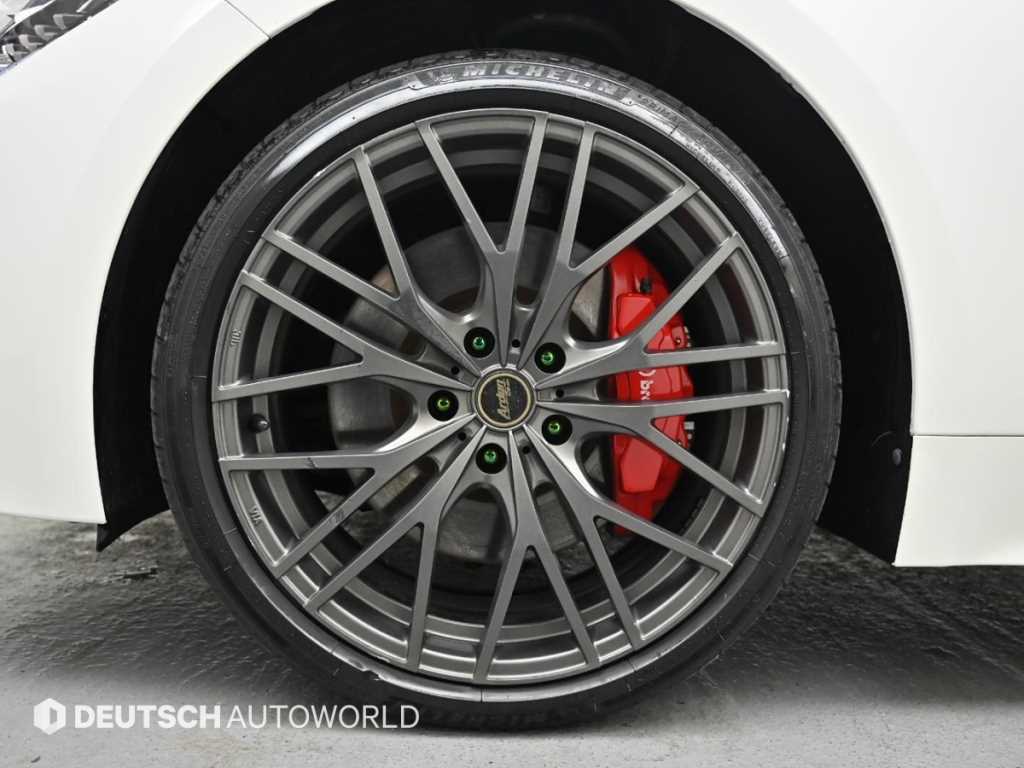 KIA Stinger - Vista 5