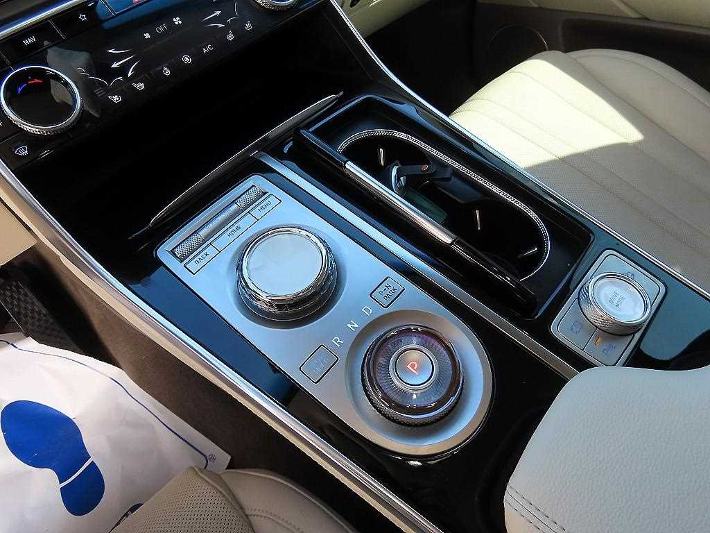 Genesis GV80 - Vista 11