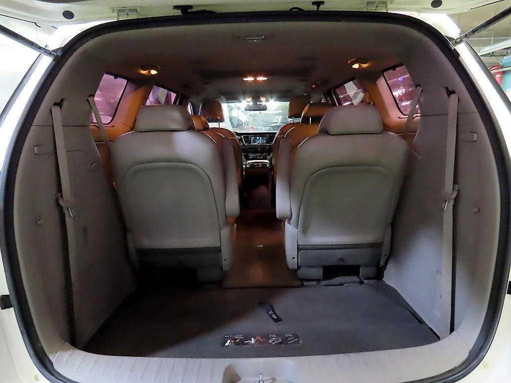 KIA Carnival 2016 Blanco - Importación desde Corea - HF Imports Iquique - Foto 16