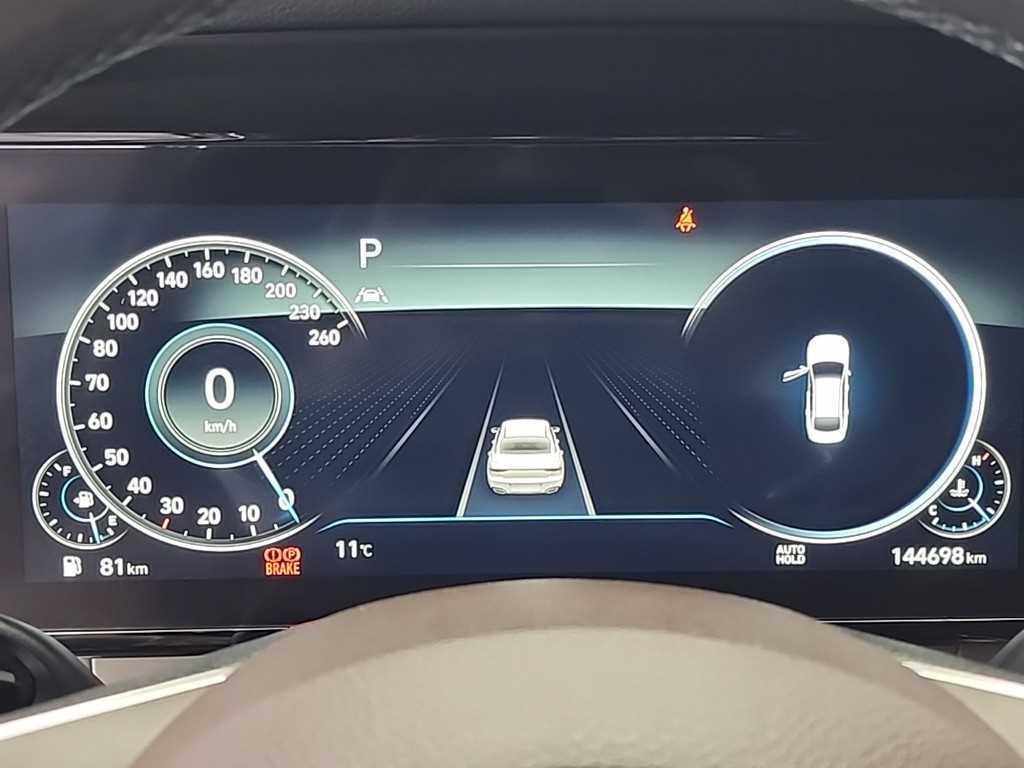 HYUNDAI Grandeur - Vista 6