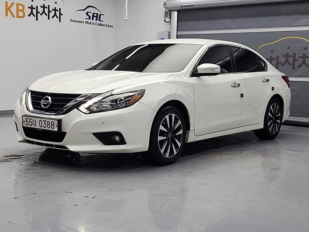 Nissan Altima - Vista 2