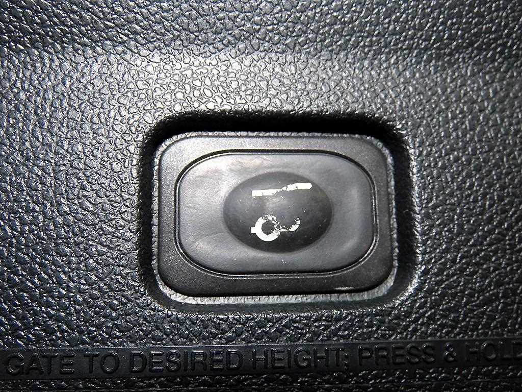 Ford Explorer 2019 Negro - Importación desde Corea - HF Imports Iquique - Foto 15