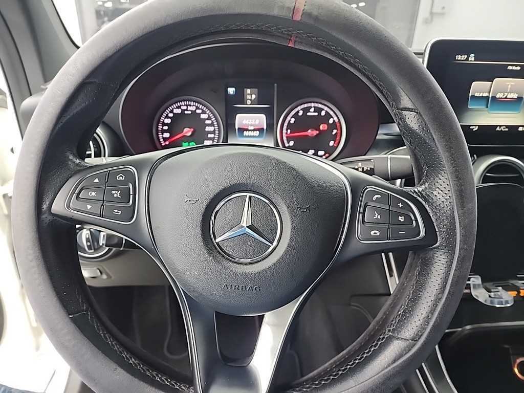 Mercedes Benz GLC Class - Vista 9