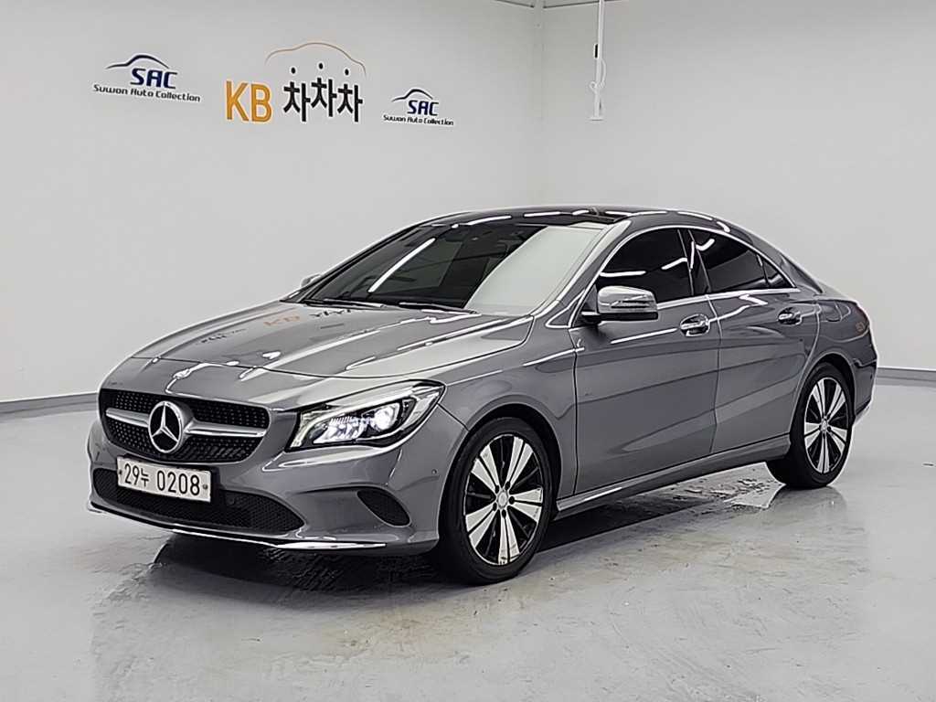 Mercedes Benz CLA Class - Vista 2
