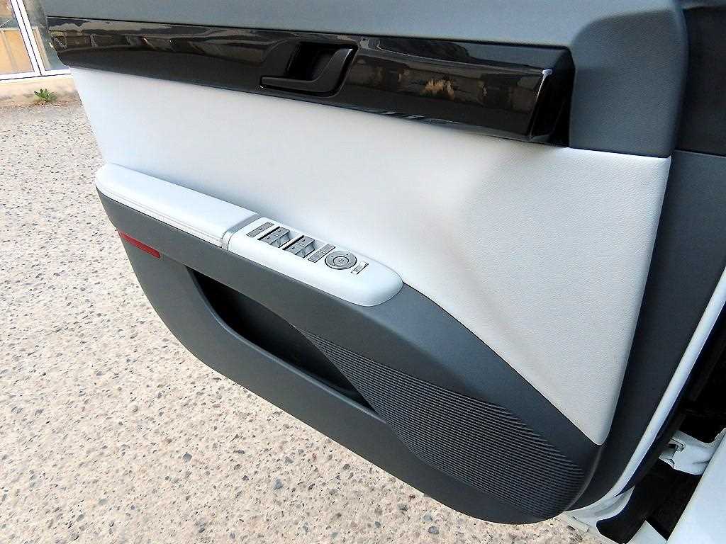 HYUNDAI Grandeur - Vista 11