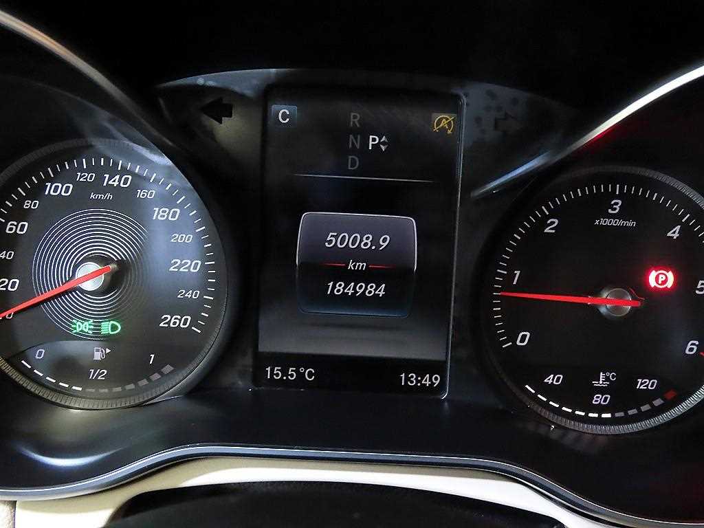 Mercedes Benz C Class - Vista 10