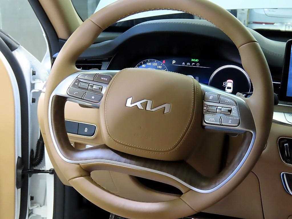 KIA K9 - Vista 8
