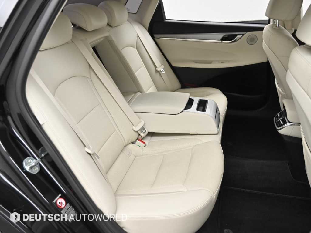 HYUNDAI Grandeur - Vista 12