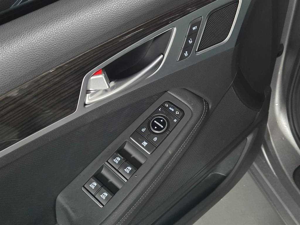 Genesis G80 - Vista 9