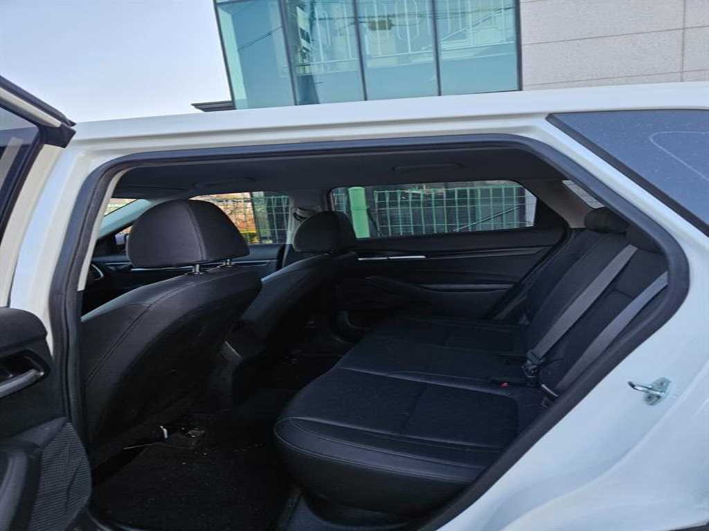 KIA Seltos - Vista 5