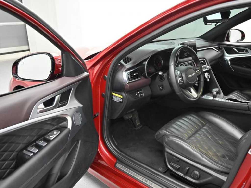 Genesis G70 - Vista 11