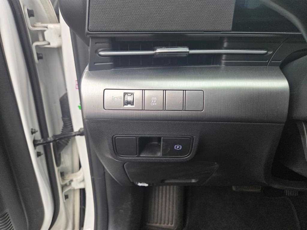 HYUNDAI Kona - Vista 4