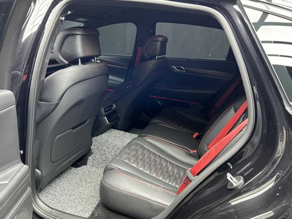 Genesis G80 - Vista 6