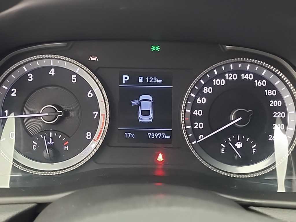 HYUNDAI Sonata - Vista 6