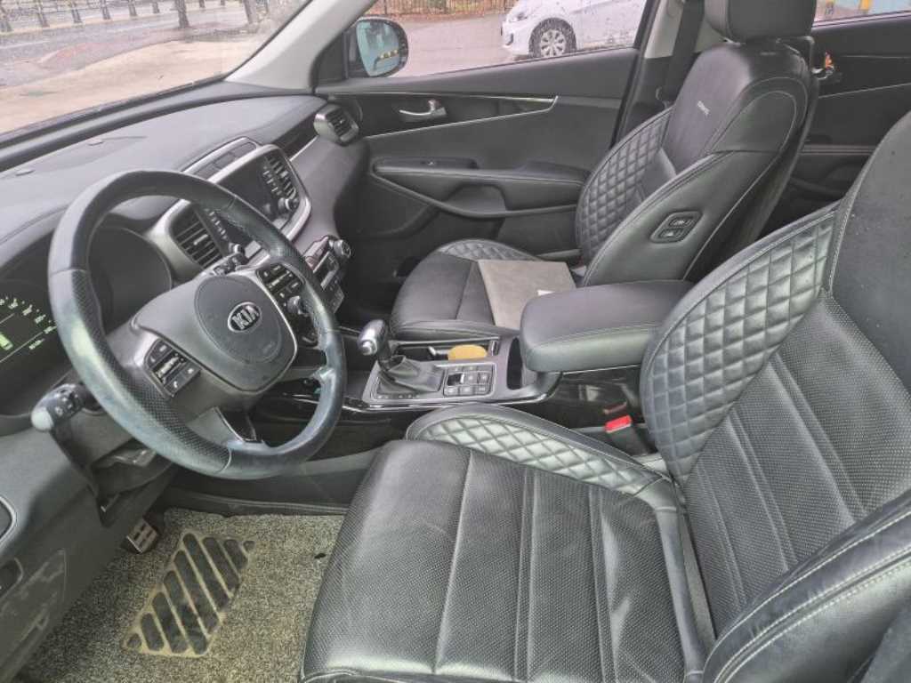 KIA Sorento - Vista 3