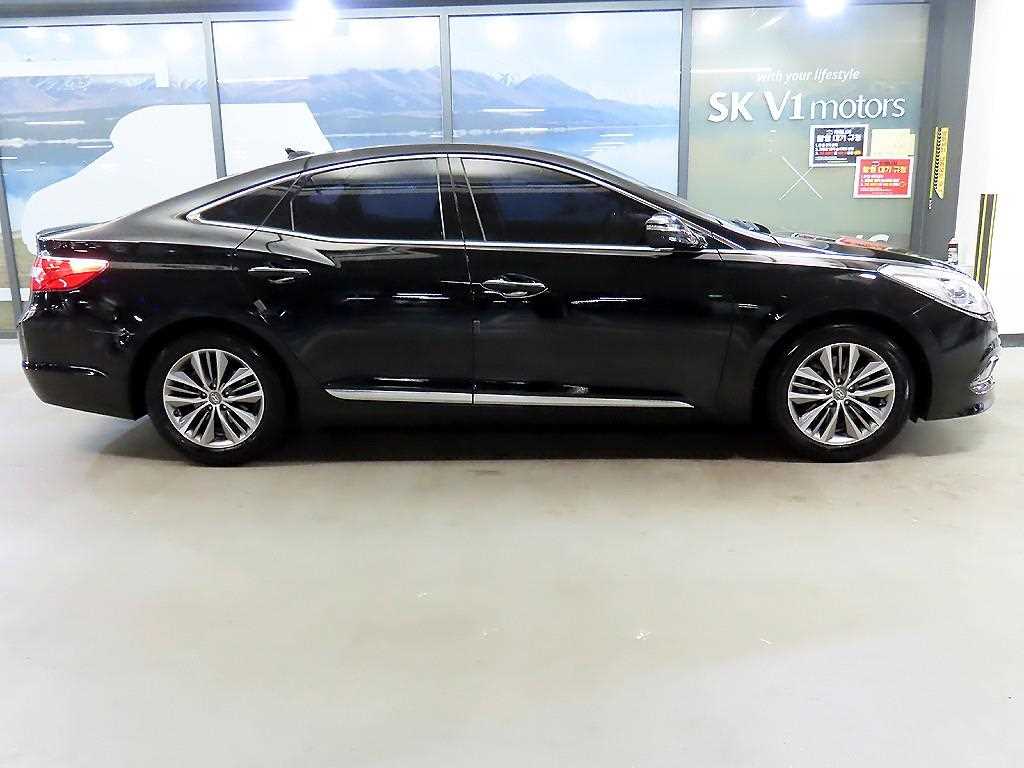 HYUNDAI Grandeur - Vista 3