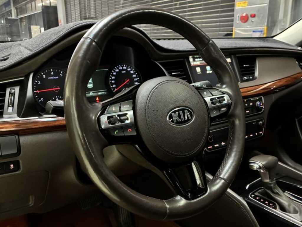 KIA K7 - Vista 5