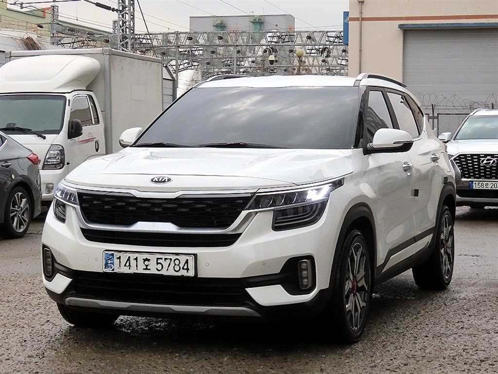 KIA Seltos - Vista 2