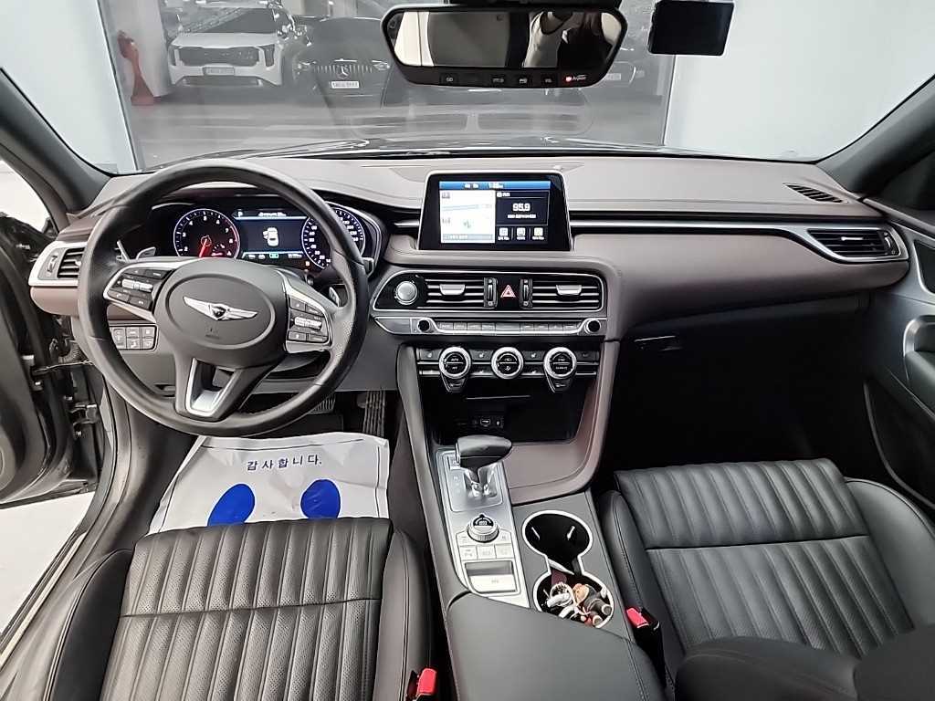 Genesis G70 - Vista 7