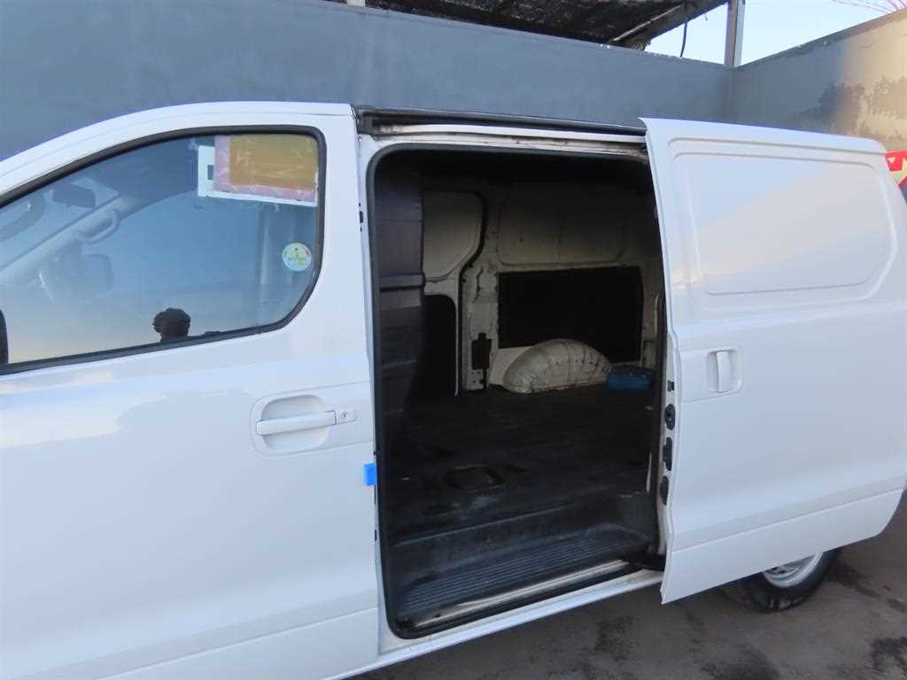 HYUNDAI Starex 2010 - Importación desde Corea - HF Imports Iquique - Foto 15