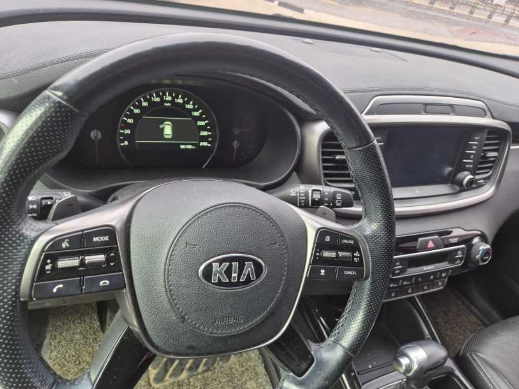KIA Sorento - Vista 4
