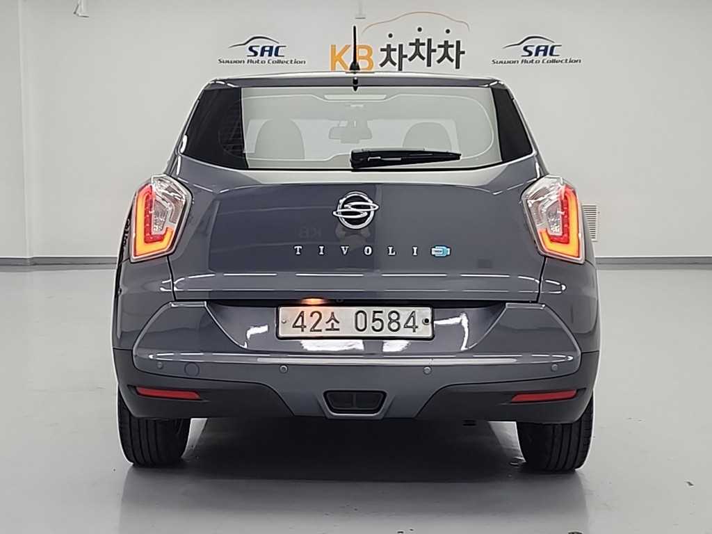 Ssangyong Tivoli - Vista 3