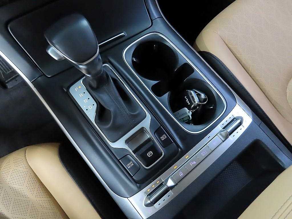 KIA Carnival - Vista 10