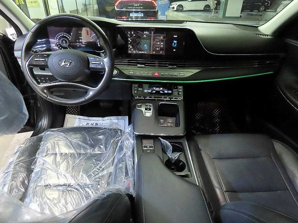 HYUNDAI Grandeur - Vista 10