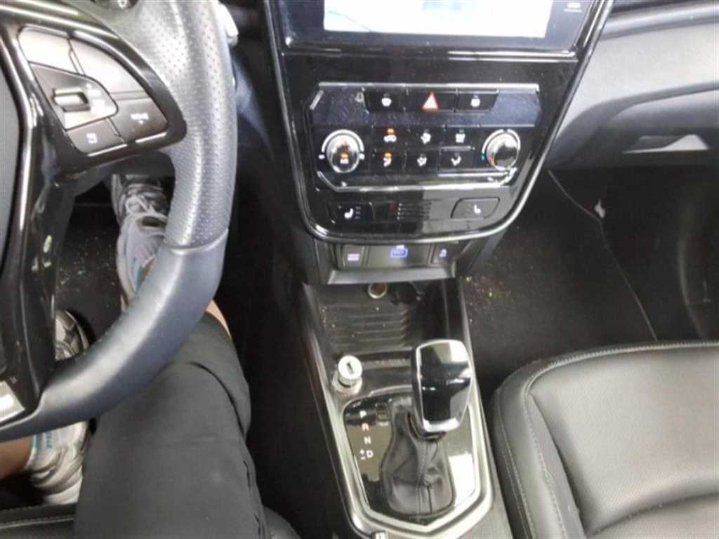 Ssangyong Tivoli - Vista 7