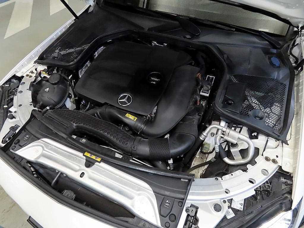 Mercedes Benz C Class 2021 Blanco - Importación desde Corea - HF Imports Iquique - Foto 19