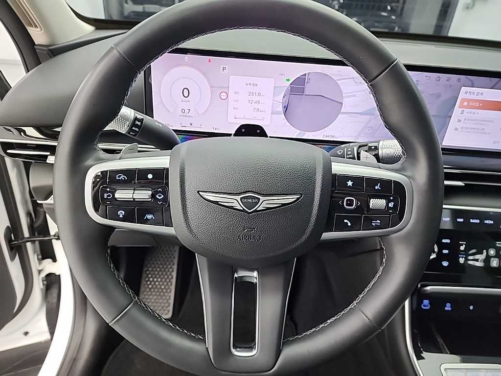 Genesis GV80 - Vista 9