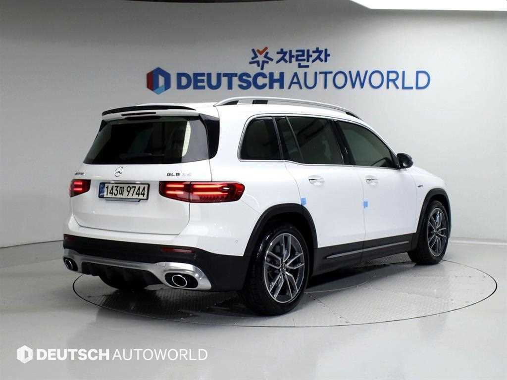 Mercedes Benz GLB Class - Vista 2