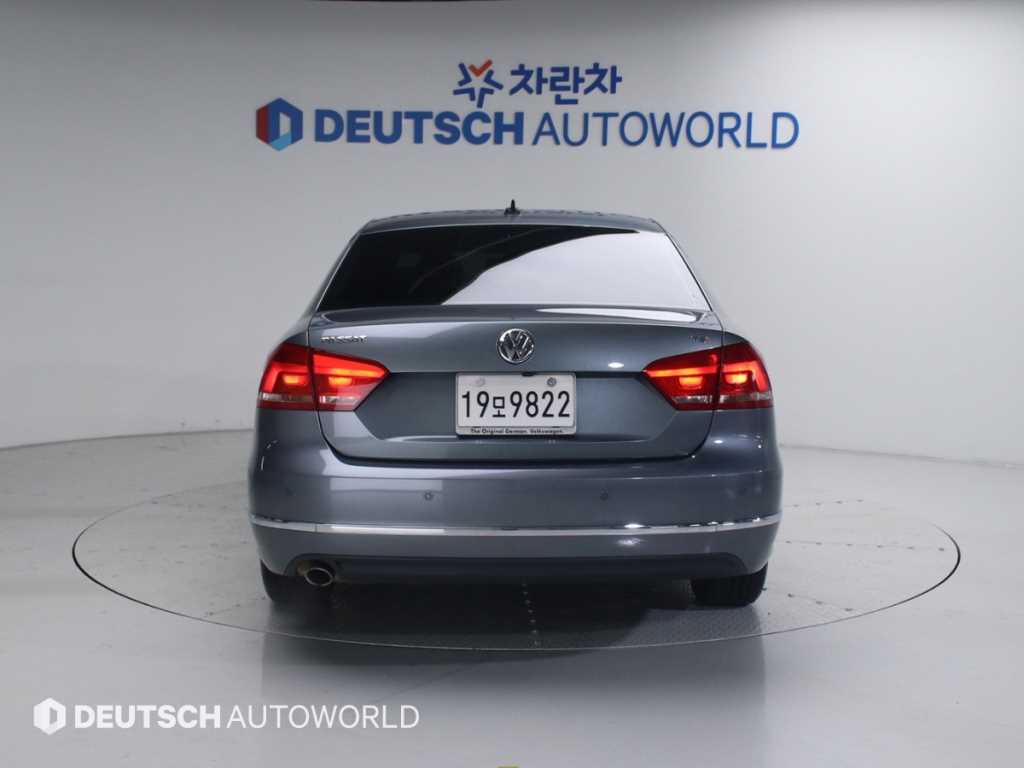 Volkswagen Passat - Vista 4