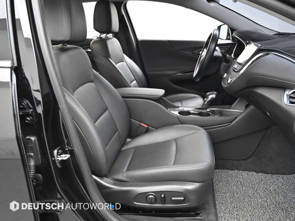 Chevrolet Malibu - Vista 10