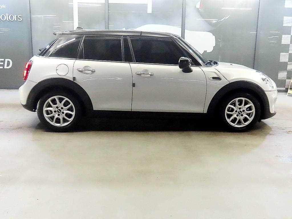 Mini Cooper - Vista 3