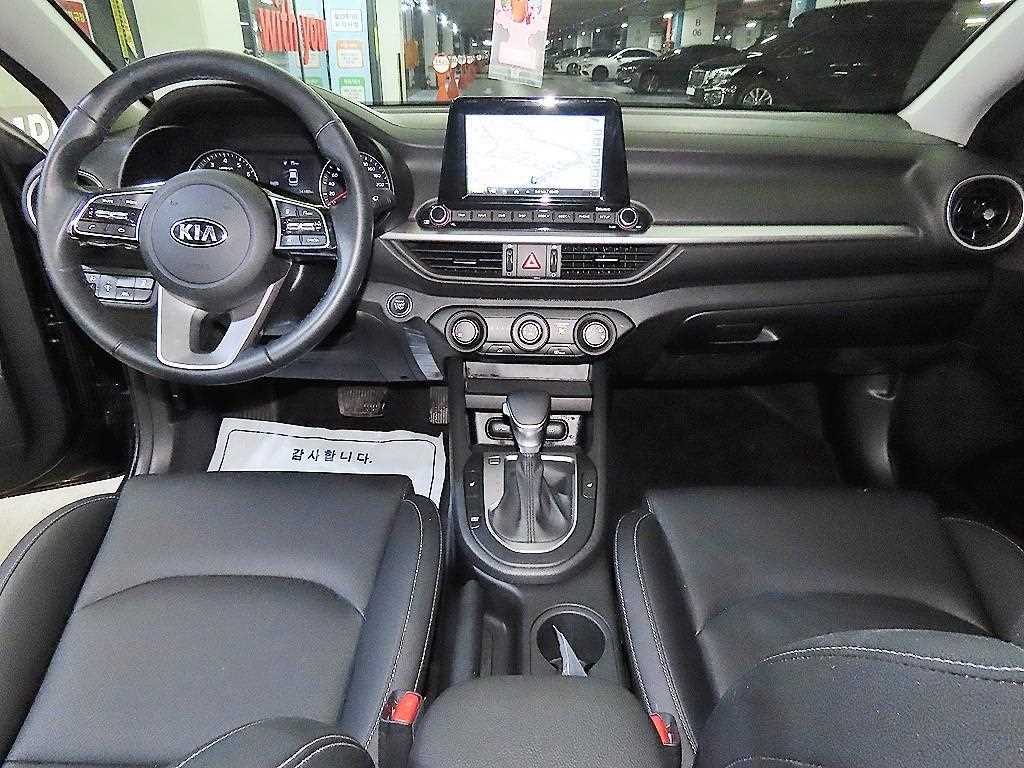 KIA K3 - Vista 10