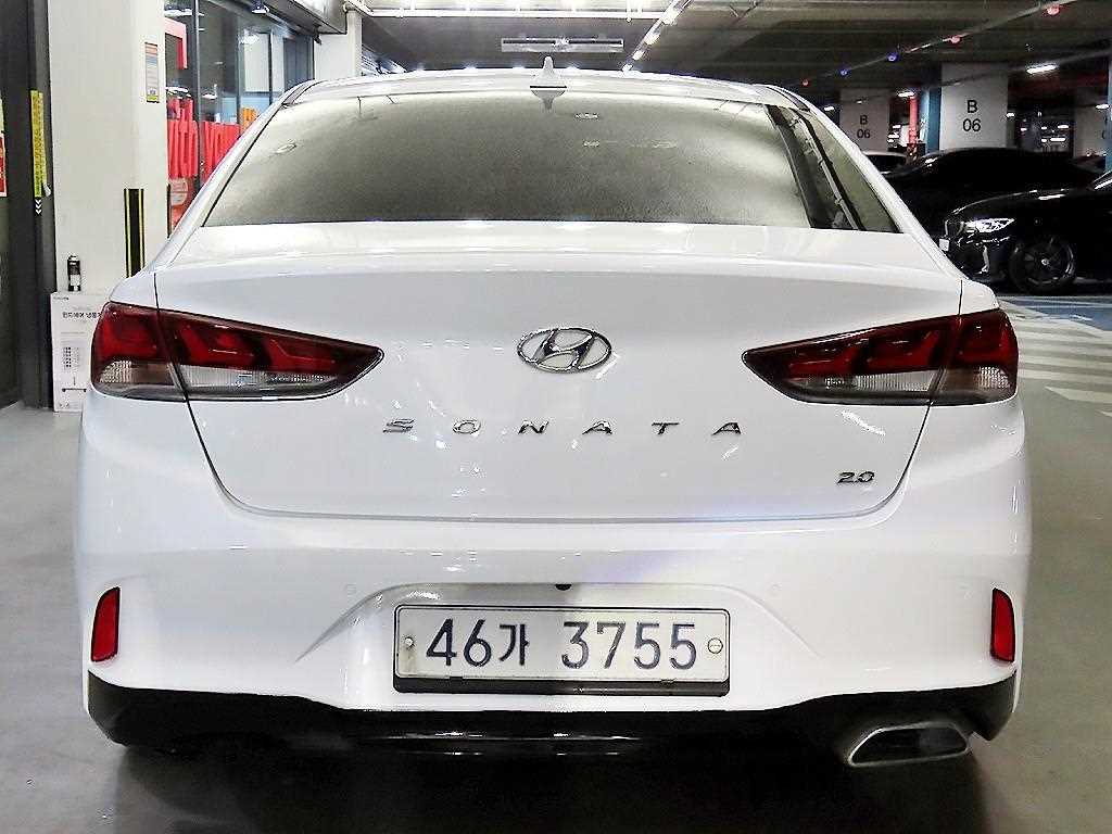 HYUNDAI Sonata - Vista 5