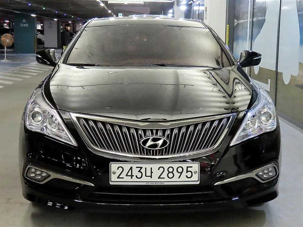 HYUNDAI Grandeur - Vista 2