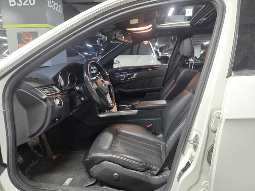 Mercedes Benz E class - Vista 9