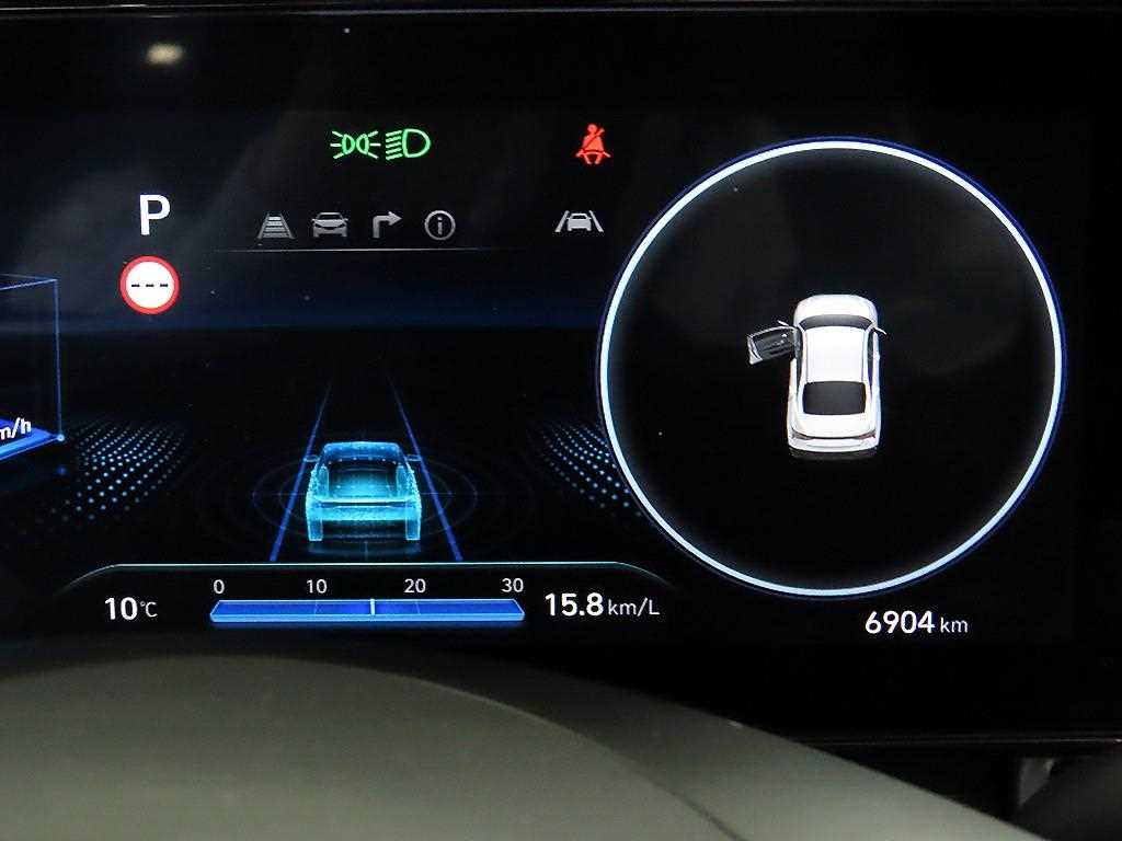 HYUNDAI Avante - Vista 9