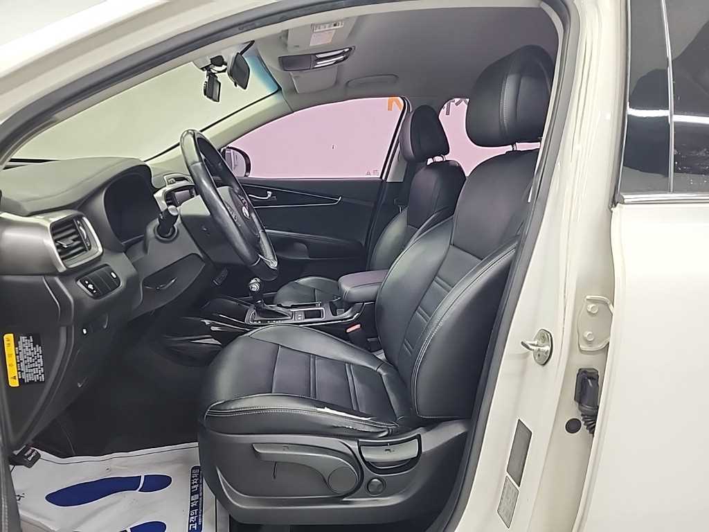 KIA Sorento - Vista 11