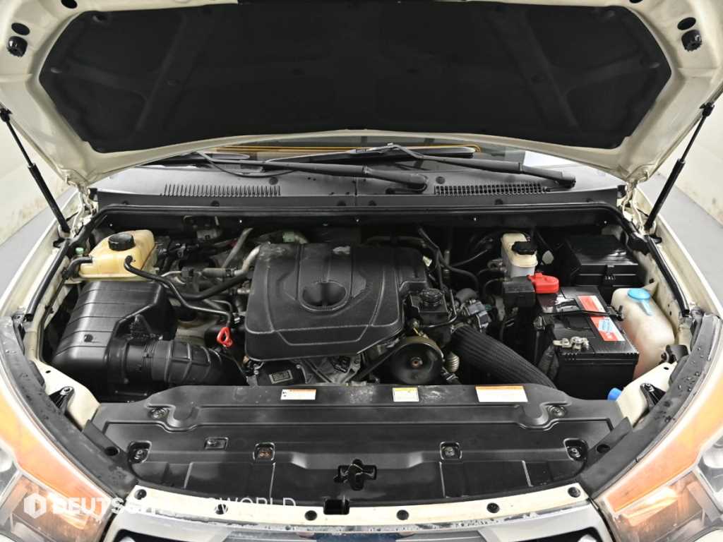 Ssangyong Korando - Vista 6