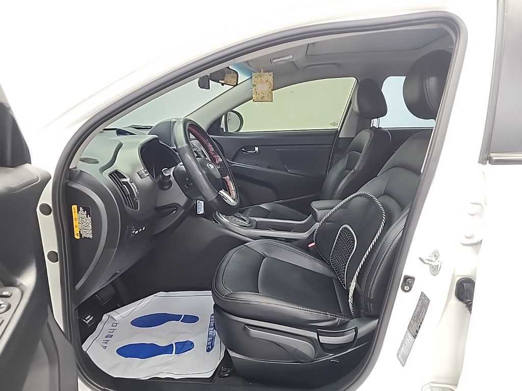 KIA Sportage - Vista 11